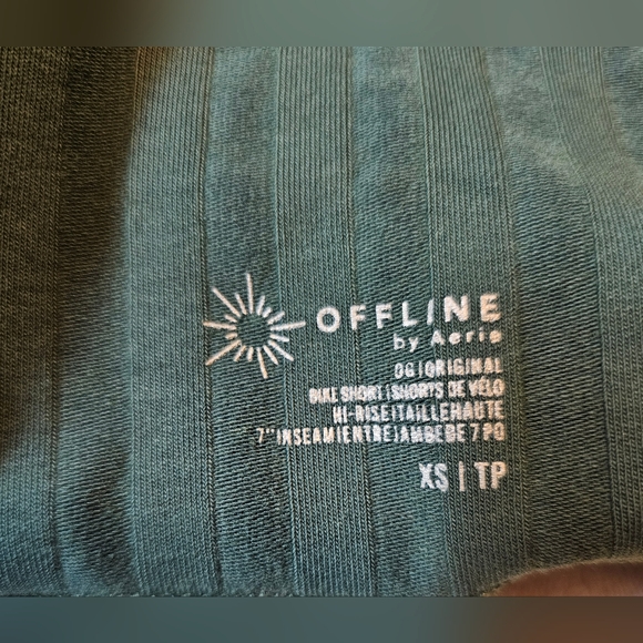 NWT Aerie Offline Green XS OG Groove 7" Ribbed Lettuce Hem Bike Shorts - Picture 3 of 7